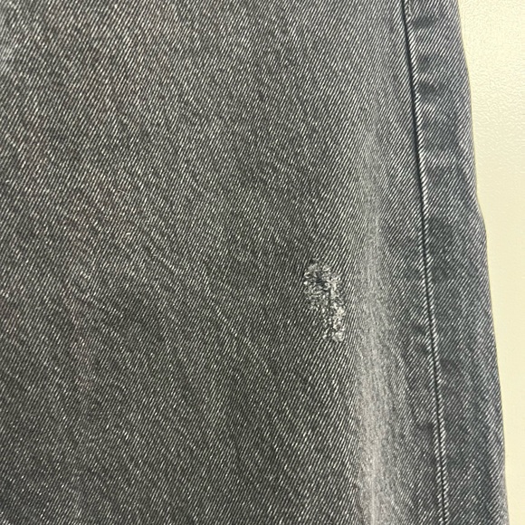 Women’s Levi’s Wedgie Black Distressed - Picture 4 of 10